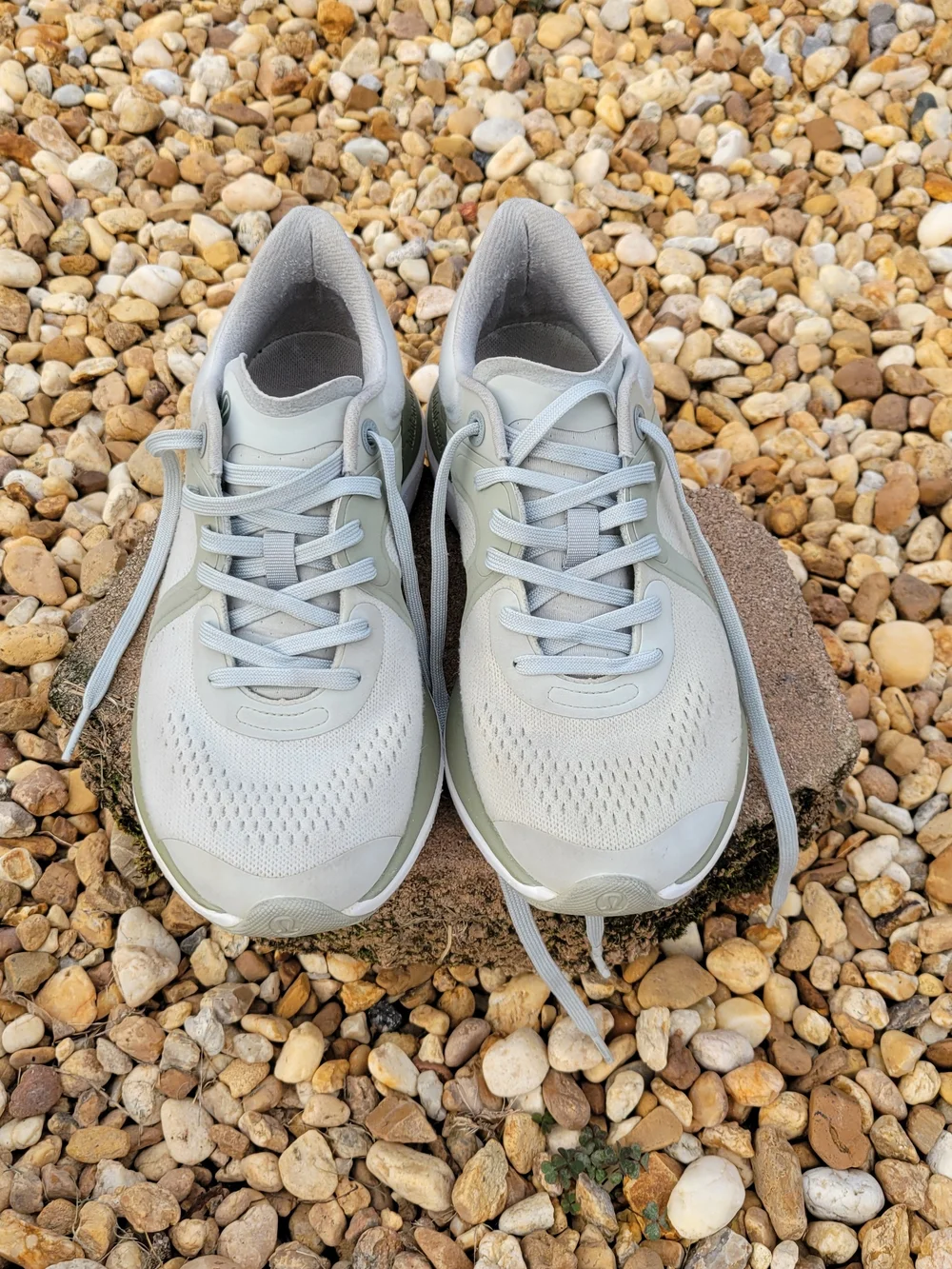 lululemon Chargefeel pale green sneakers